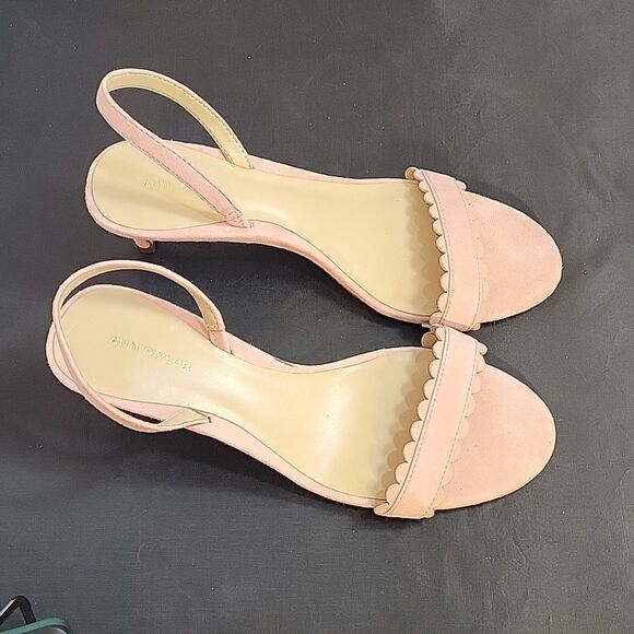 ANN TAYLOR ONE BAND BACK ANKLE STRAP OPEN TOE LOW HEEL SANDAL - Picture 8 of 12